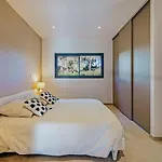 Homestay Enjoy 5bdr Pool And Bbq Saint-Raphael (Var)