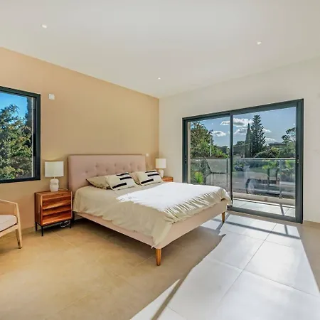 Enjoy 5bdr Pool And Bbq * Saint-Raphael (Var)