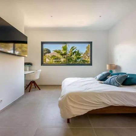 Enjoy 5bdr Pool And Bbq * Saint-Raphael (Var)