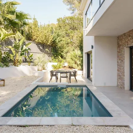 Enjoy 5bdr Pool And Bbq منزل للإقامة Saint-Raphaël